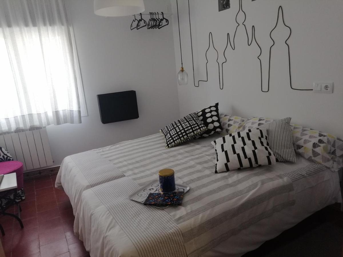 Twin Room with Bathroom