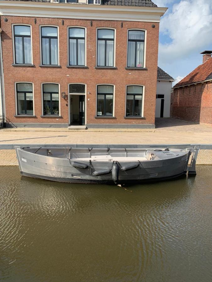 b&b het Herenhuys aan de historische gracht van Kollum - B&B