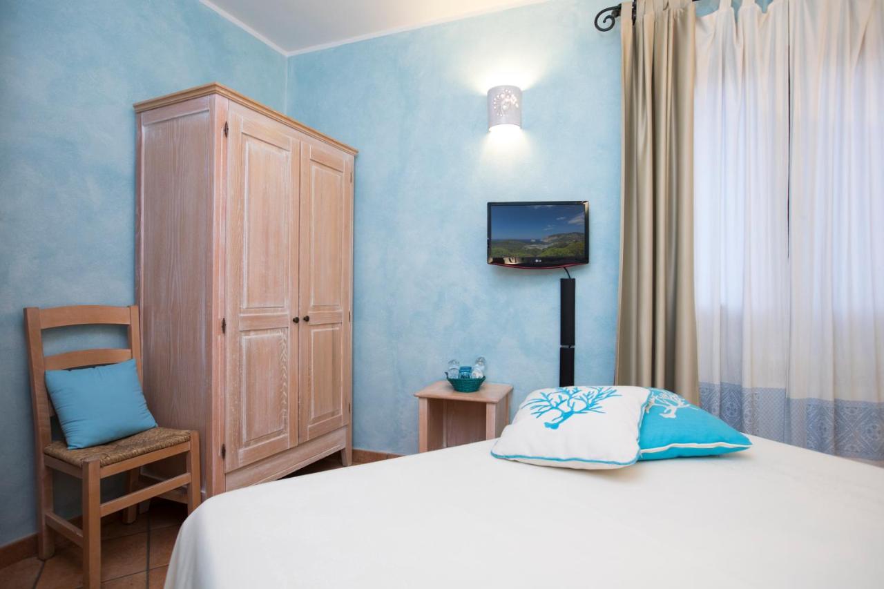 Single Room with Private Bathroom