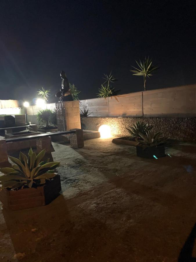 VALTISYA POOL AND AIRPORT - B&B