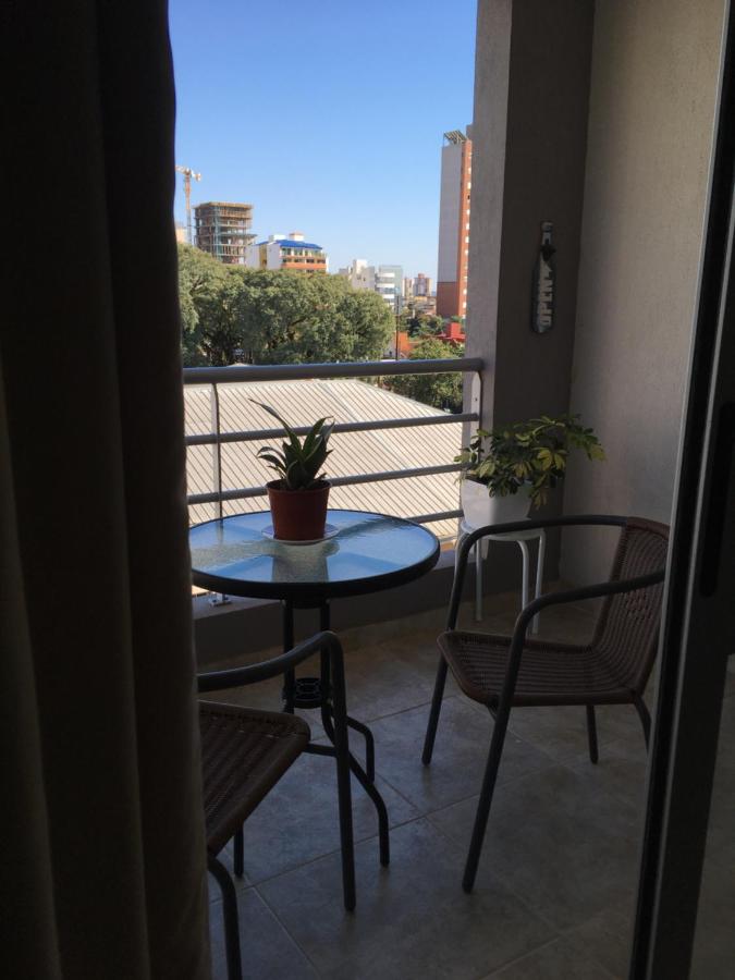 Departamento amplio, nuevo y céntrico - Chambres d’hôtes