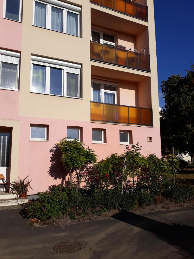 Sport Apartman Tapolca - Chambres d’hôtes