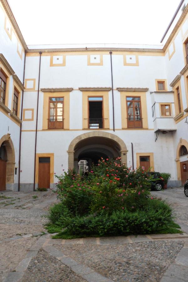 Home Resuttano - B&B
