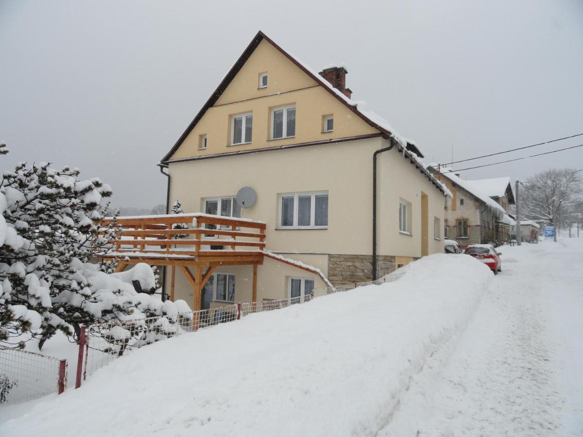 Apartmán Woodcock - B&B Poniklá