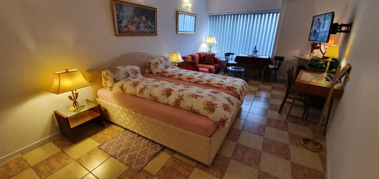 Monolocale Queen Deluxe 