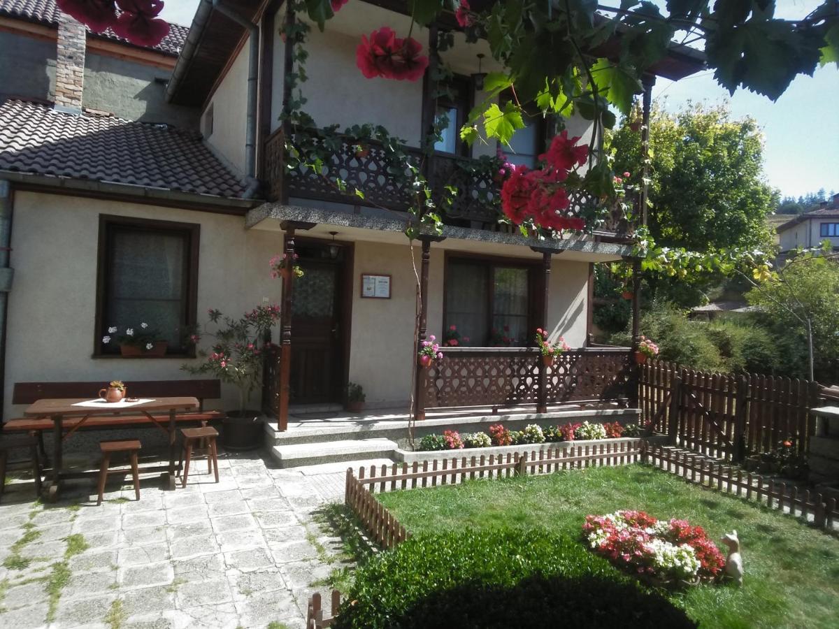 Guest Rooms Dona - B&B Koprivshtitsa
