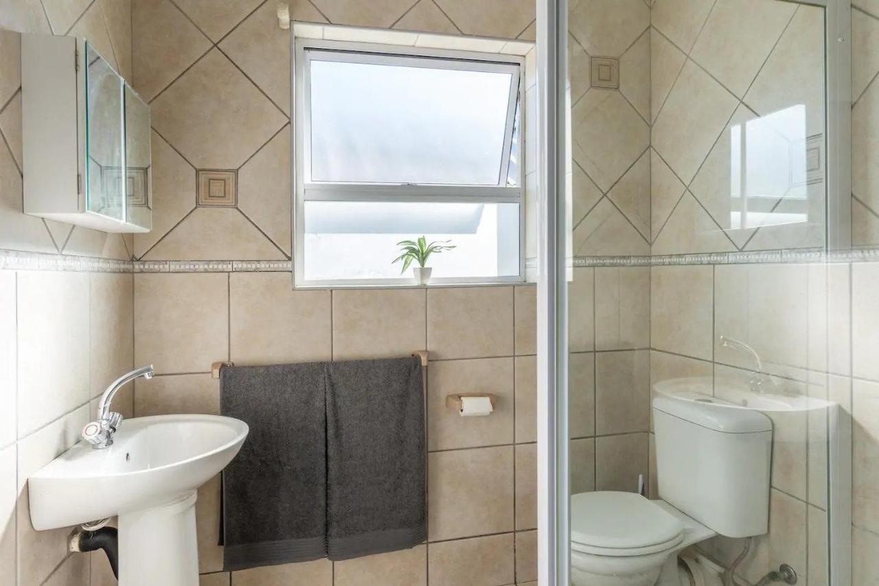 Apartment with Shower