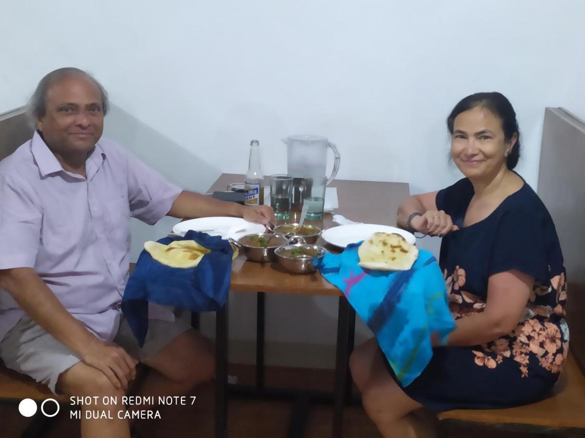 Hotel Ashoka (Authentic Indian Cuisine) - B&B