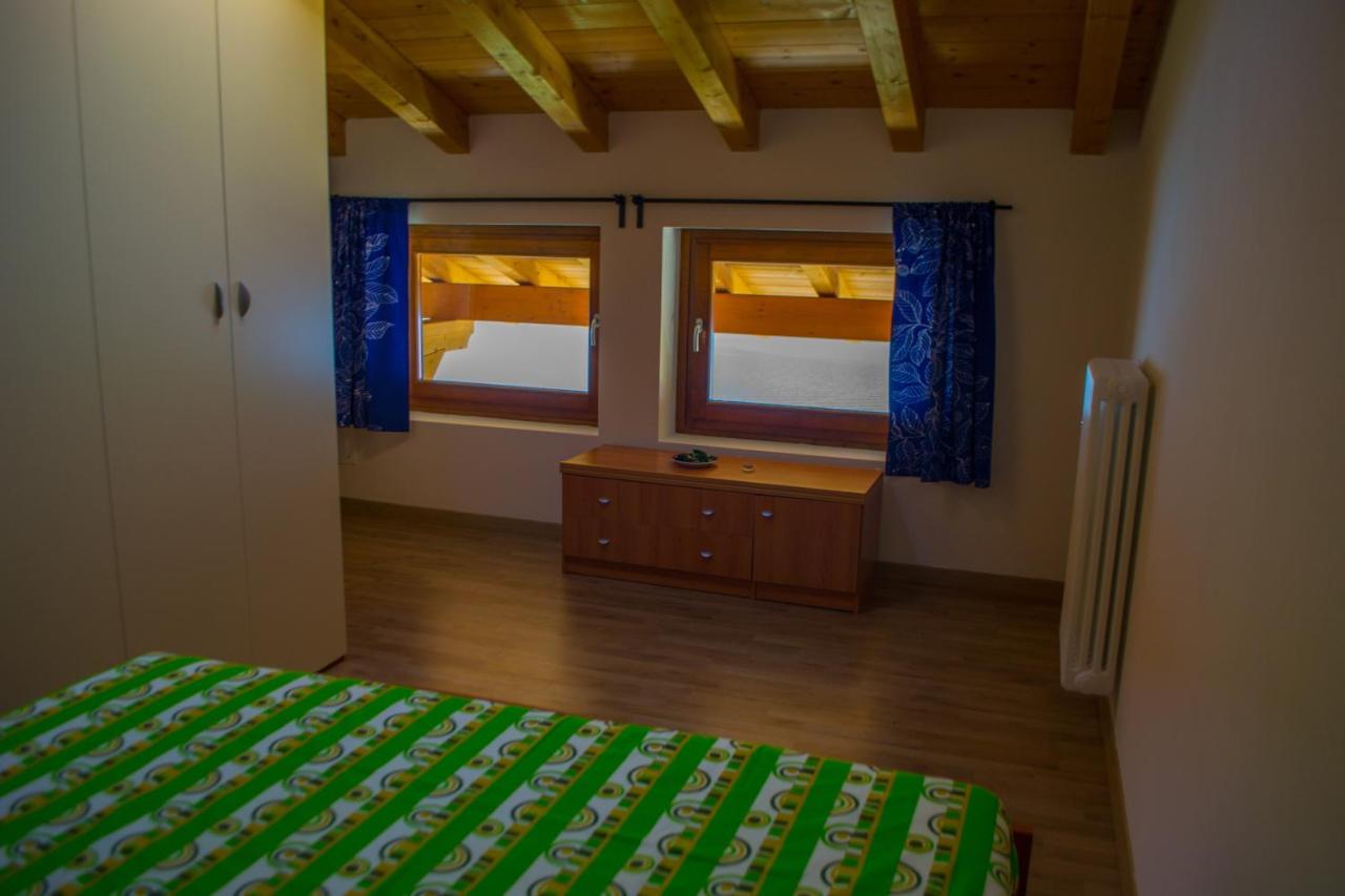 Two-Bedroom Apartment with Lake View