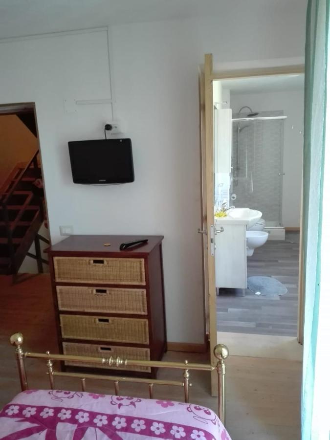 Camera Familiare con Bagno Privato