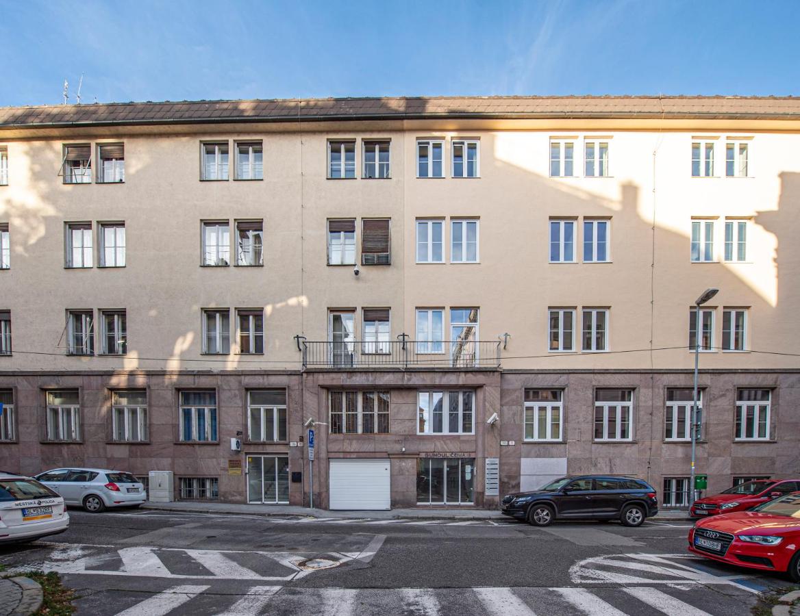 Blue President - B&B Bratislava