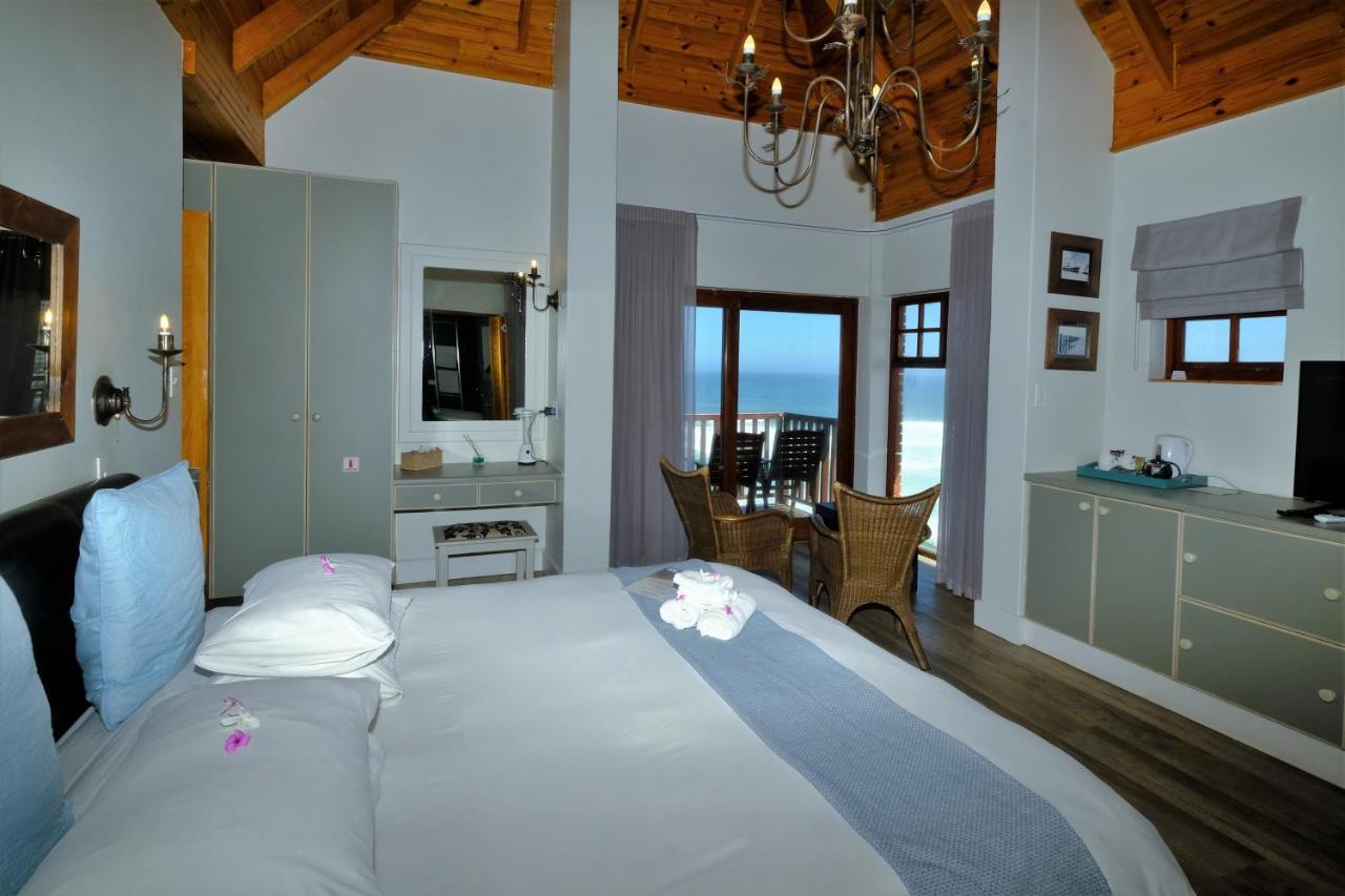  Double or Twin Room with Sea View