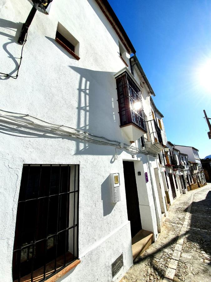 Almocabar Luxury Apartment - B&B