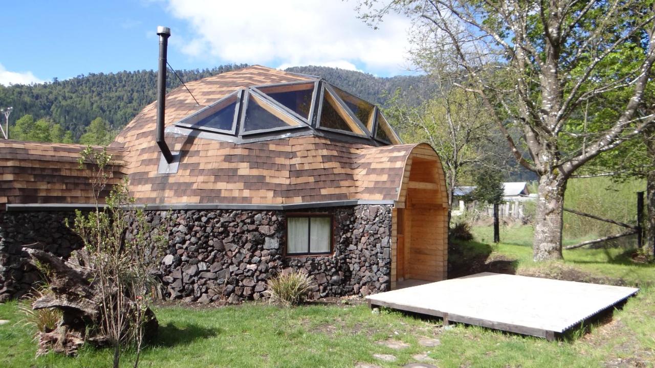 Bungalow (6 Adults)