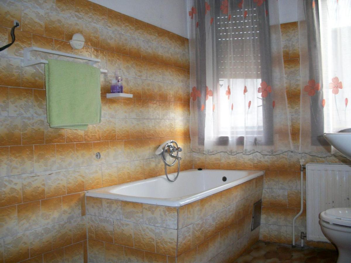 Twin Room with Shared Bathroom