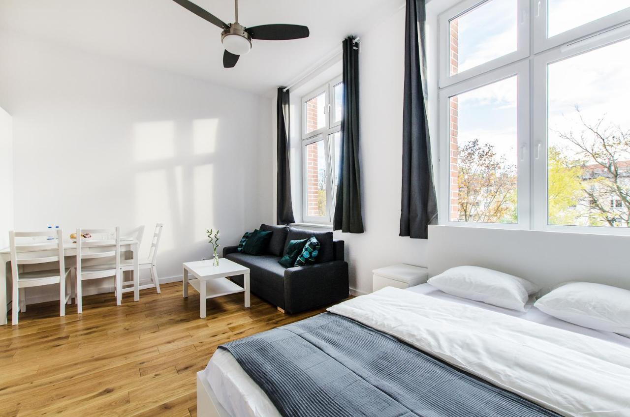 Apartment with Garden View