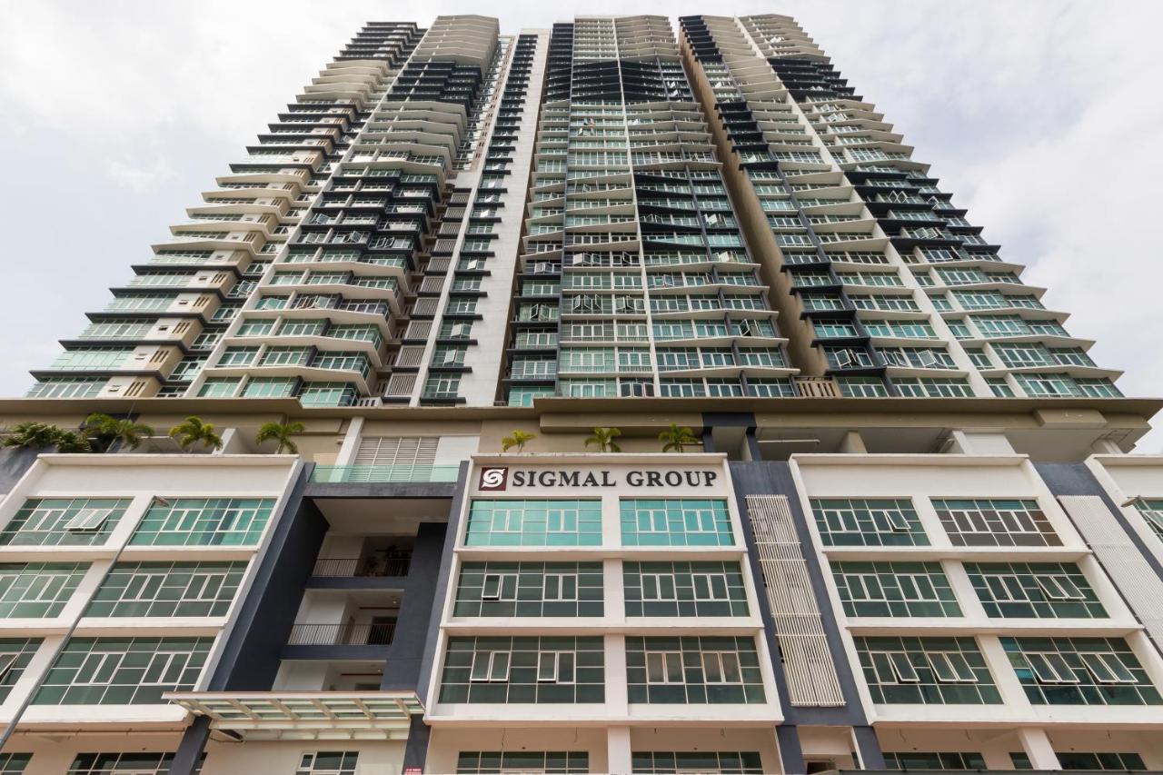 Boulevard Service Apartment KL by Airhost - B&B