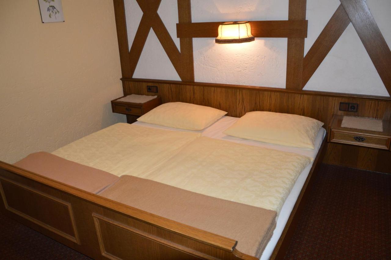 Apartment mit Balkon