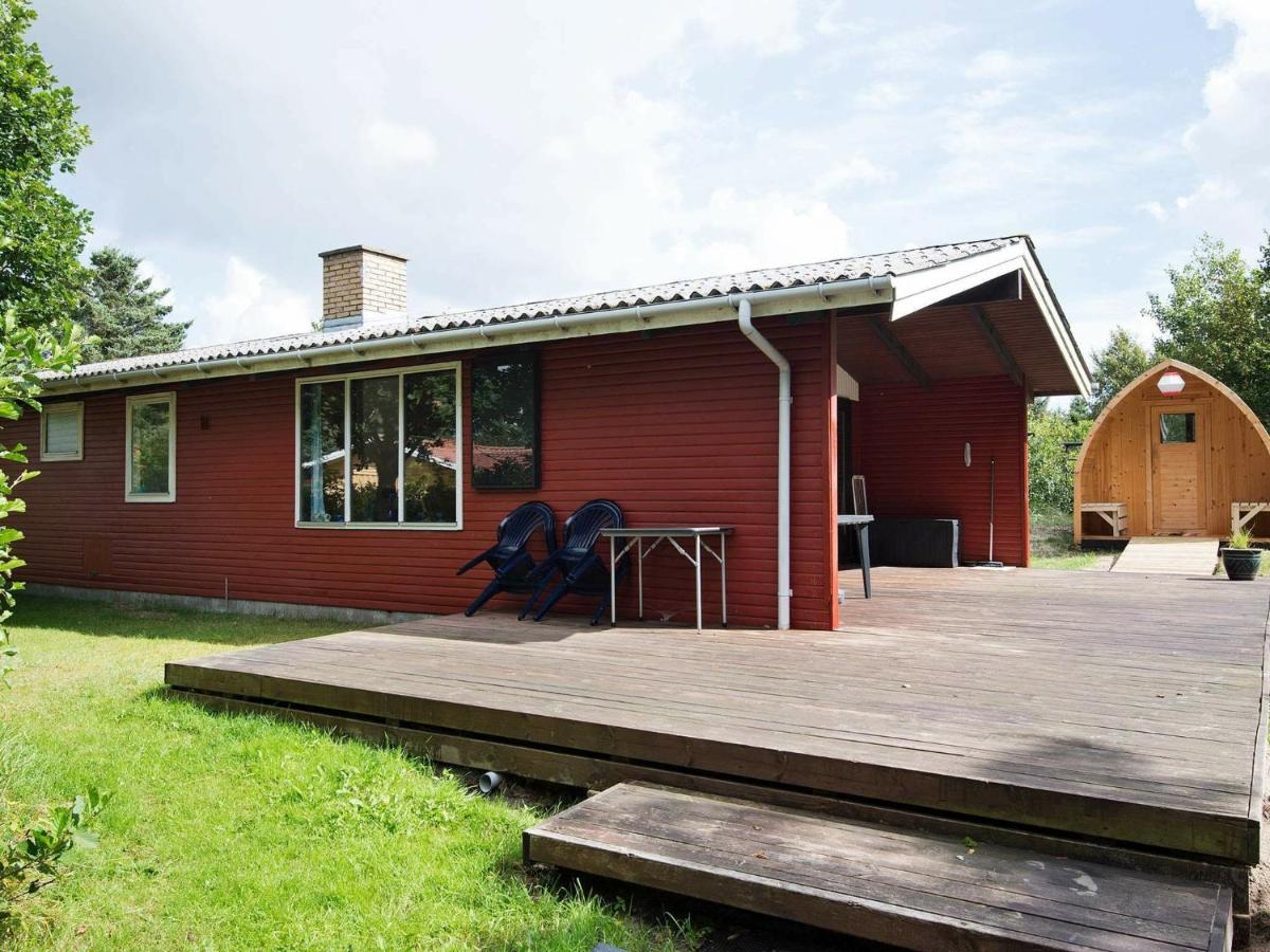 B&B Ålbæk - 4 person holiday home in lb k - Bed and Breakfast Ålbæk