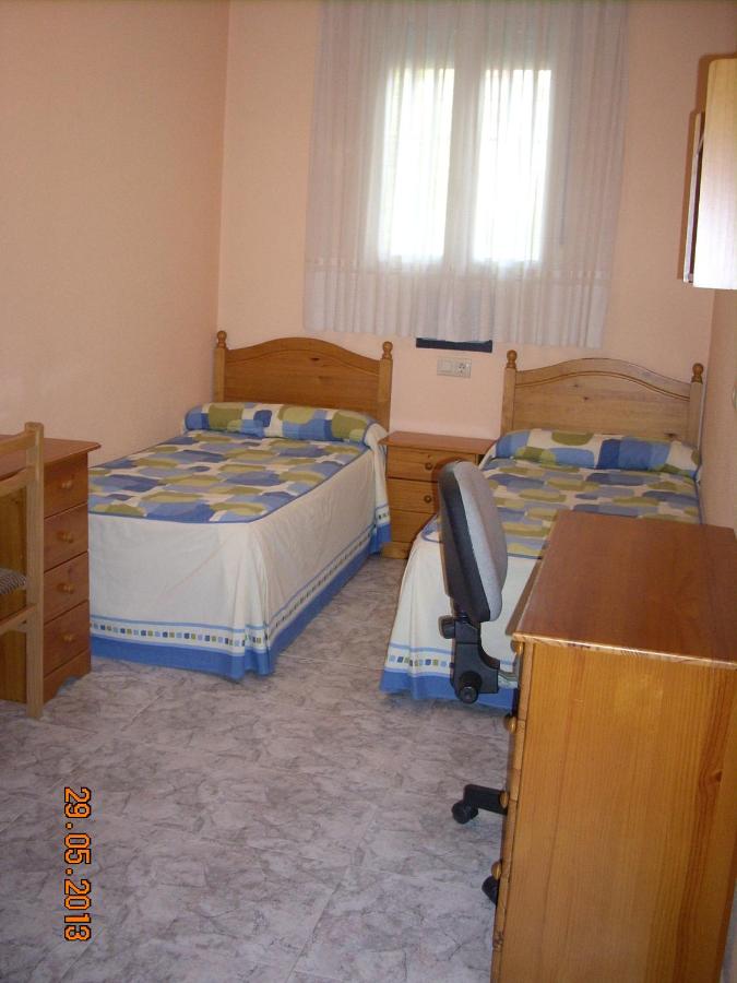 Chambre Lits Jumeaux avec Salle de Bains Privative