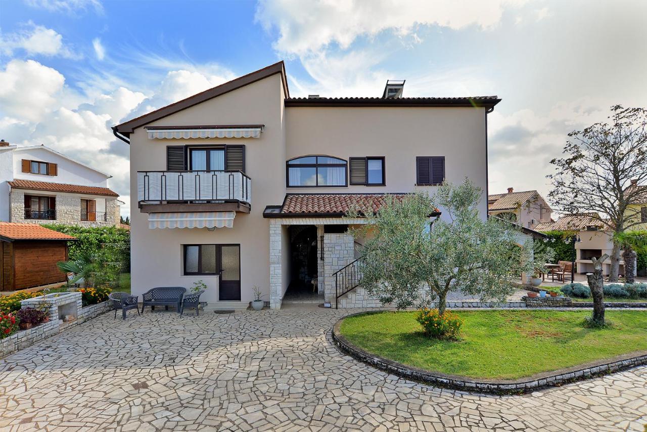 Apartments Valbandon 38 - B&B
