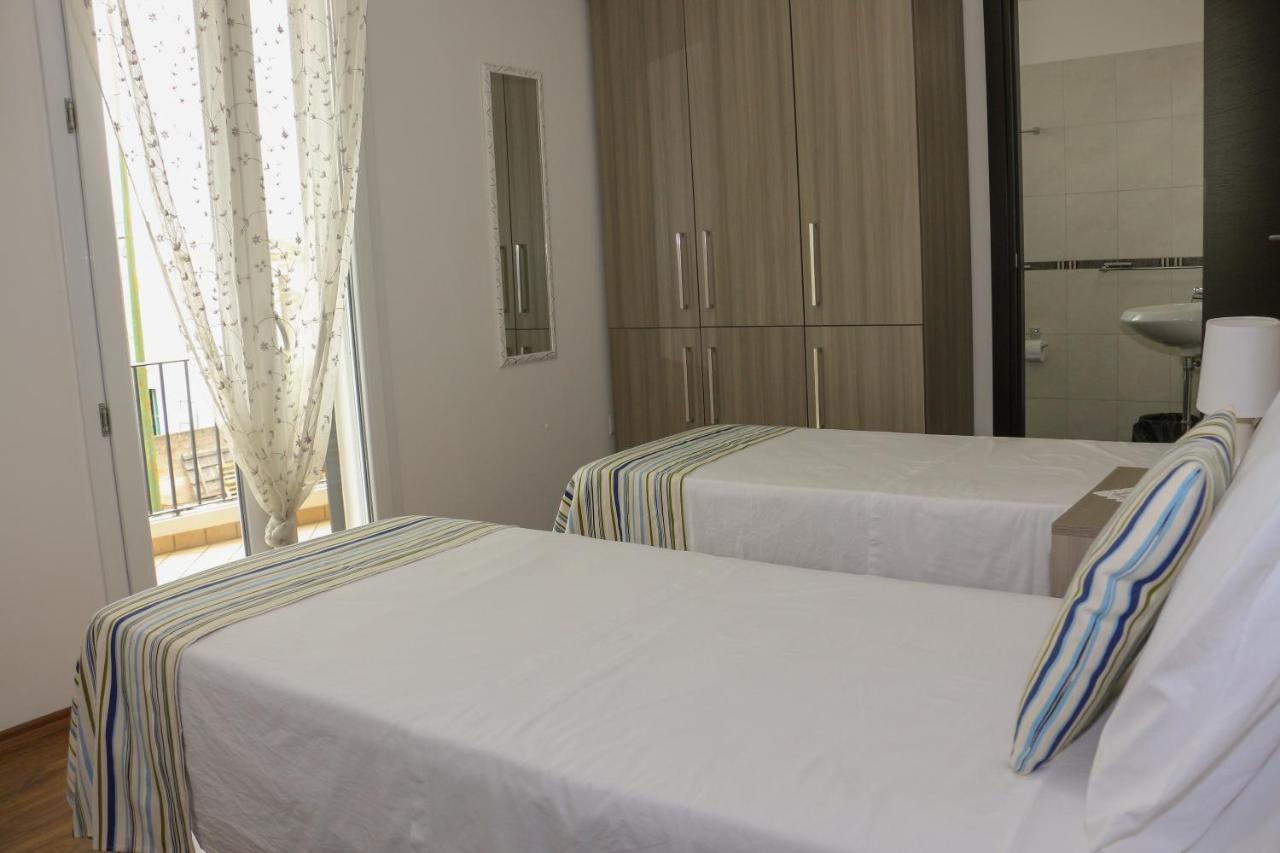 Chambre Double ou Lits Jumeaux avec Balcon