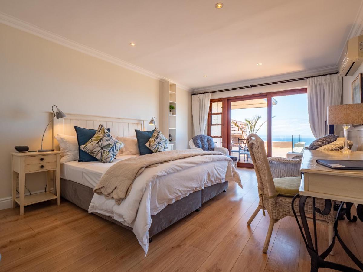 Luxury Suite with Ocean and Lagoon View - 2