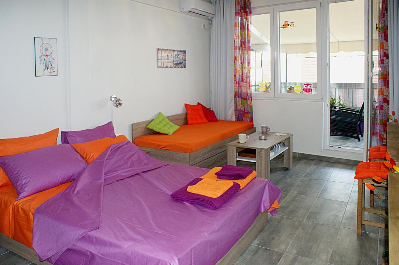 Sunny studio with Parthenon view balcony - B&B Atene