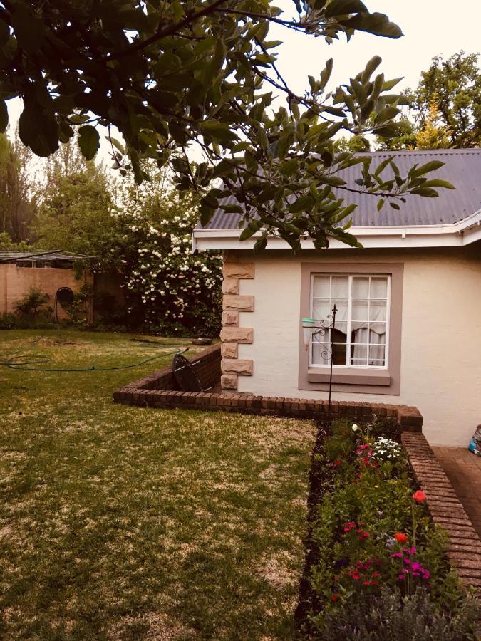 Oak Leaves Cottage Clarens - B&B Clarens