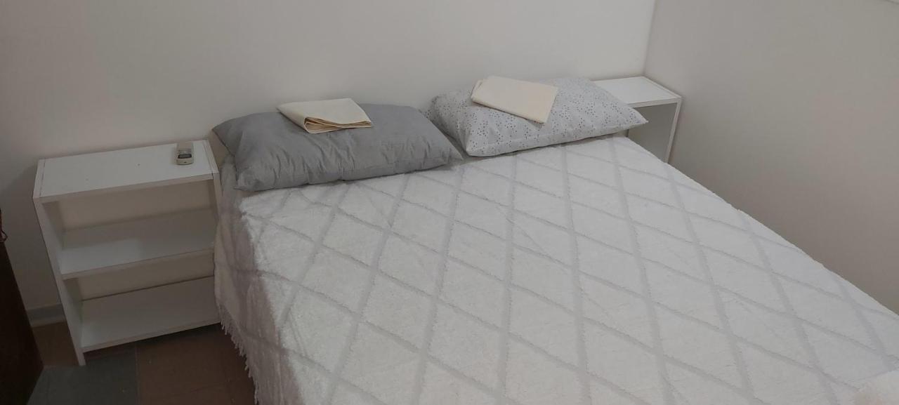 dpto centrico con oficina consultorio - B&B La Rioja