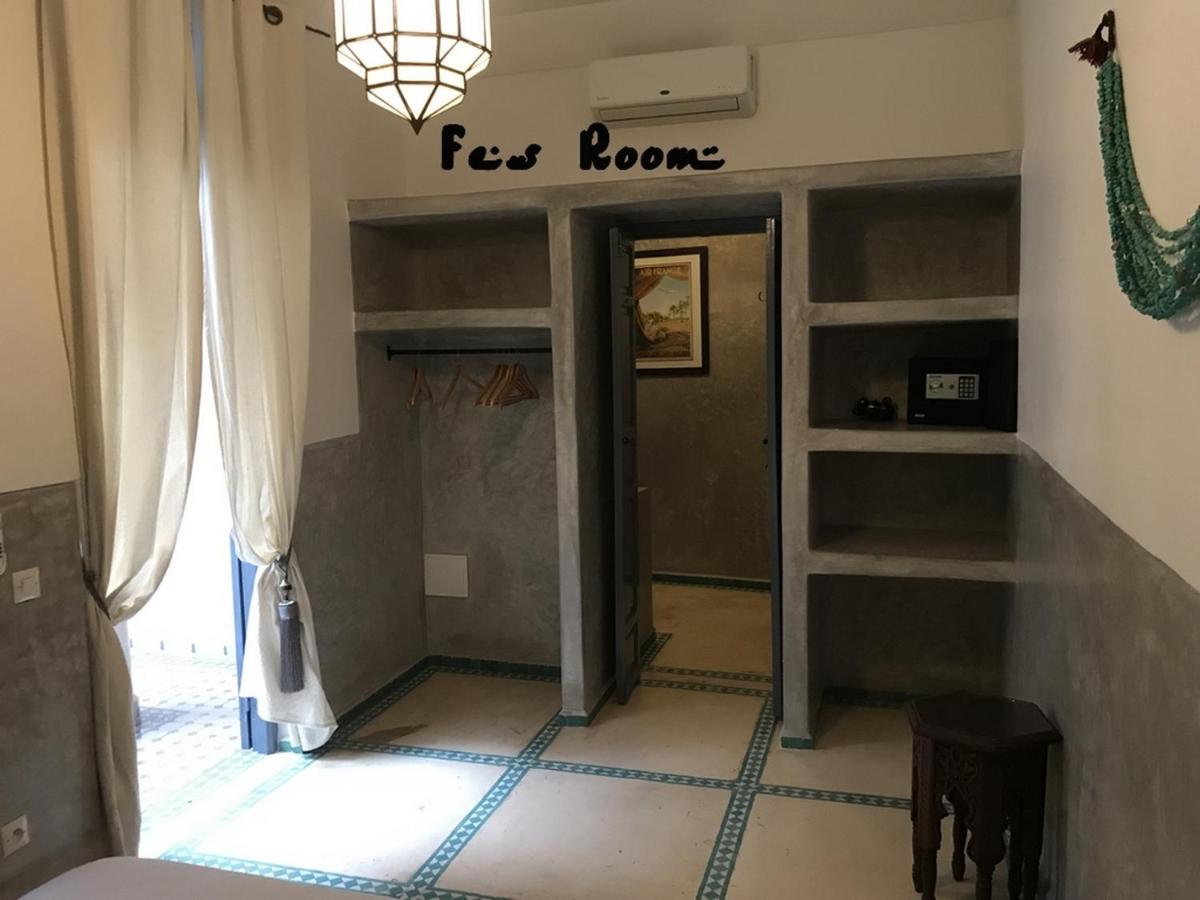 FES Deluxe Double Room