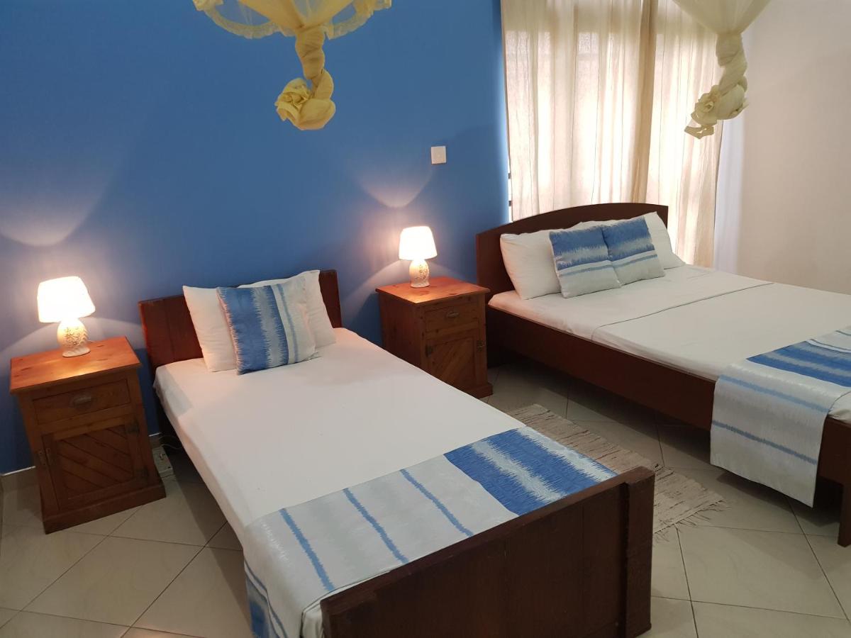 Triple Room with Bathroom