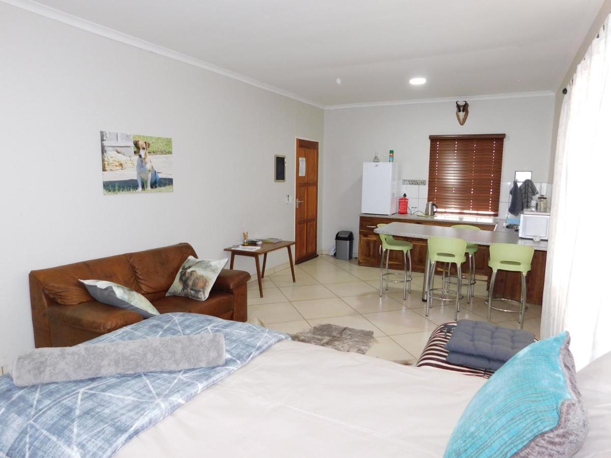 Camera Doppia con Letti Singoli con Doccia