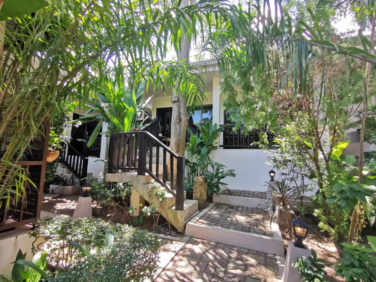 Villa mit Gartenblick