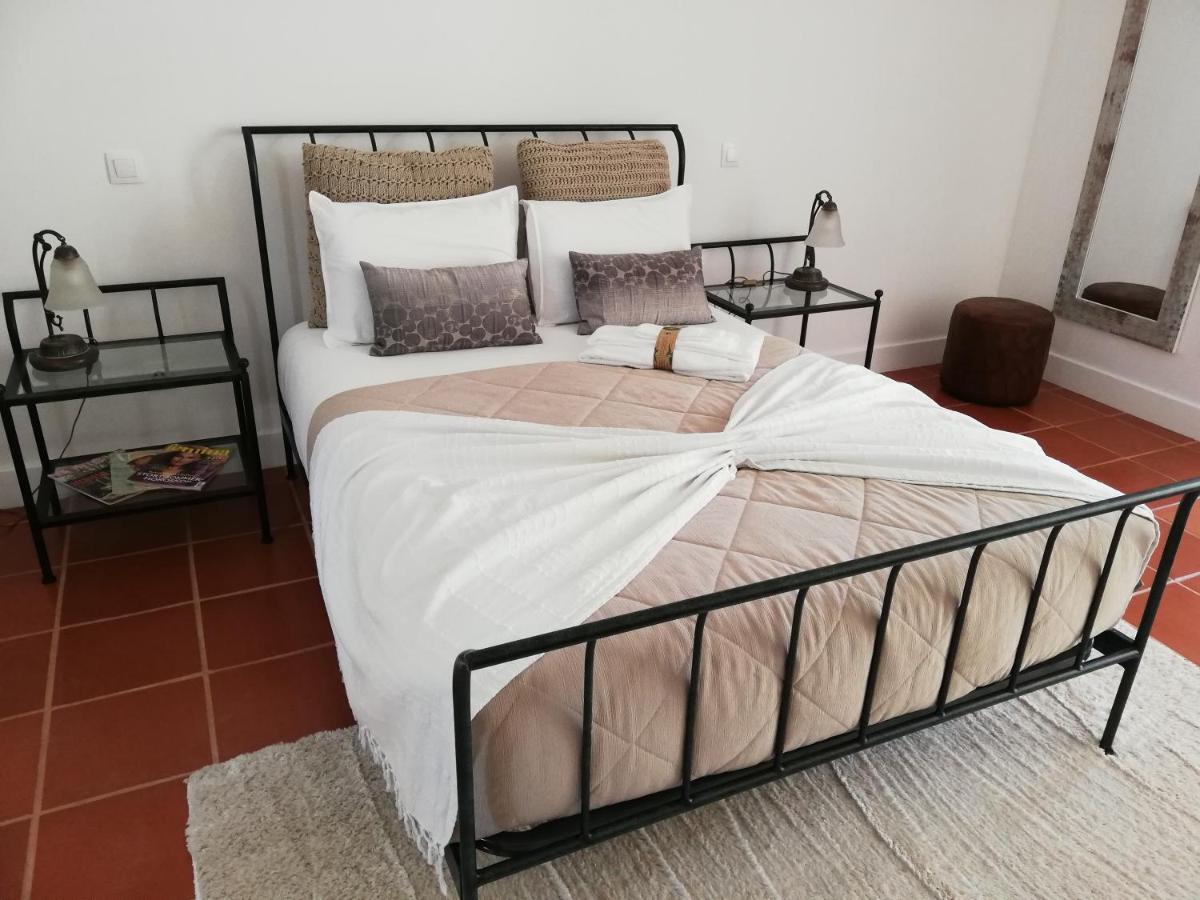 Deluxe Room (2 Adults + 1 Child)