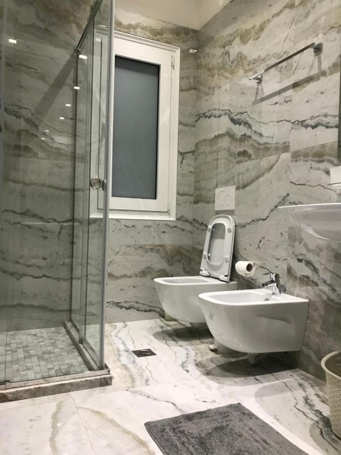 Brilant Apartament - Bed and Breakfast