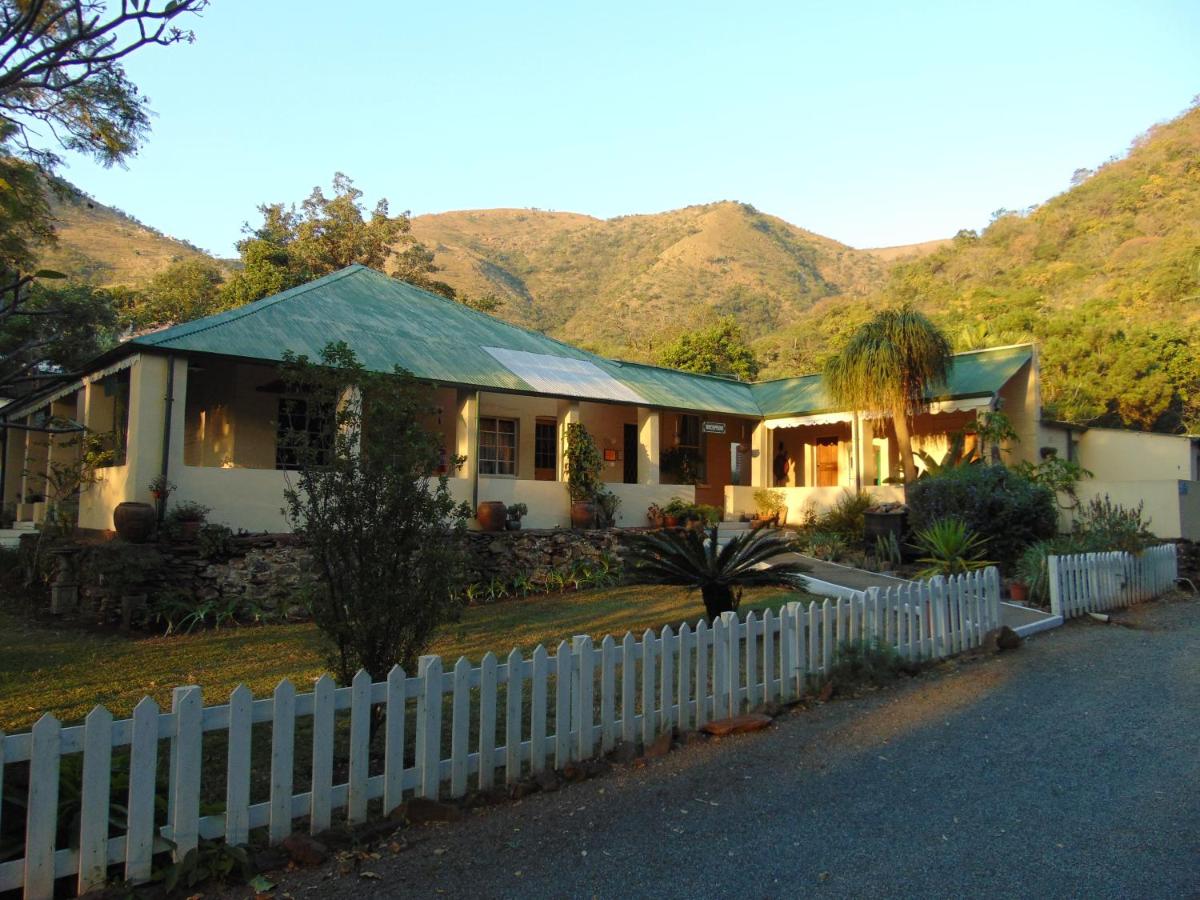 Fountain Baths Guest Cottages - Bed and Breakfast Barberton