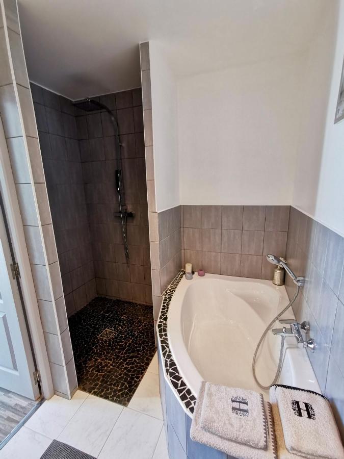 Suite (2 Adults)