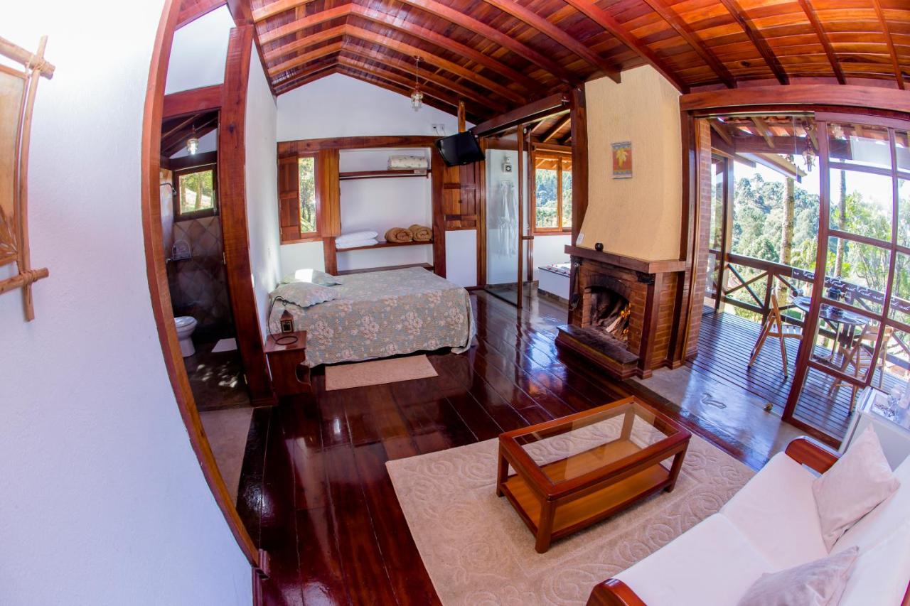 Chalet with Hot Tub