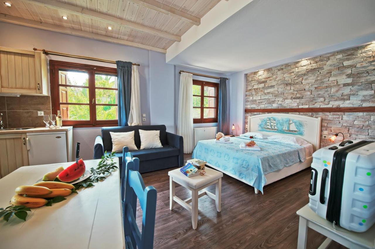 Studio Apartment with Sea View
