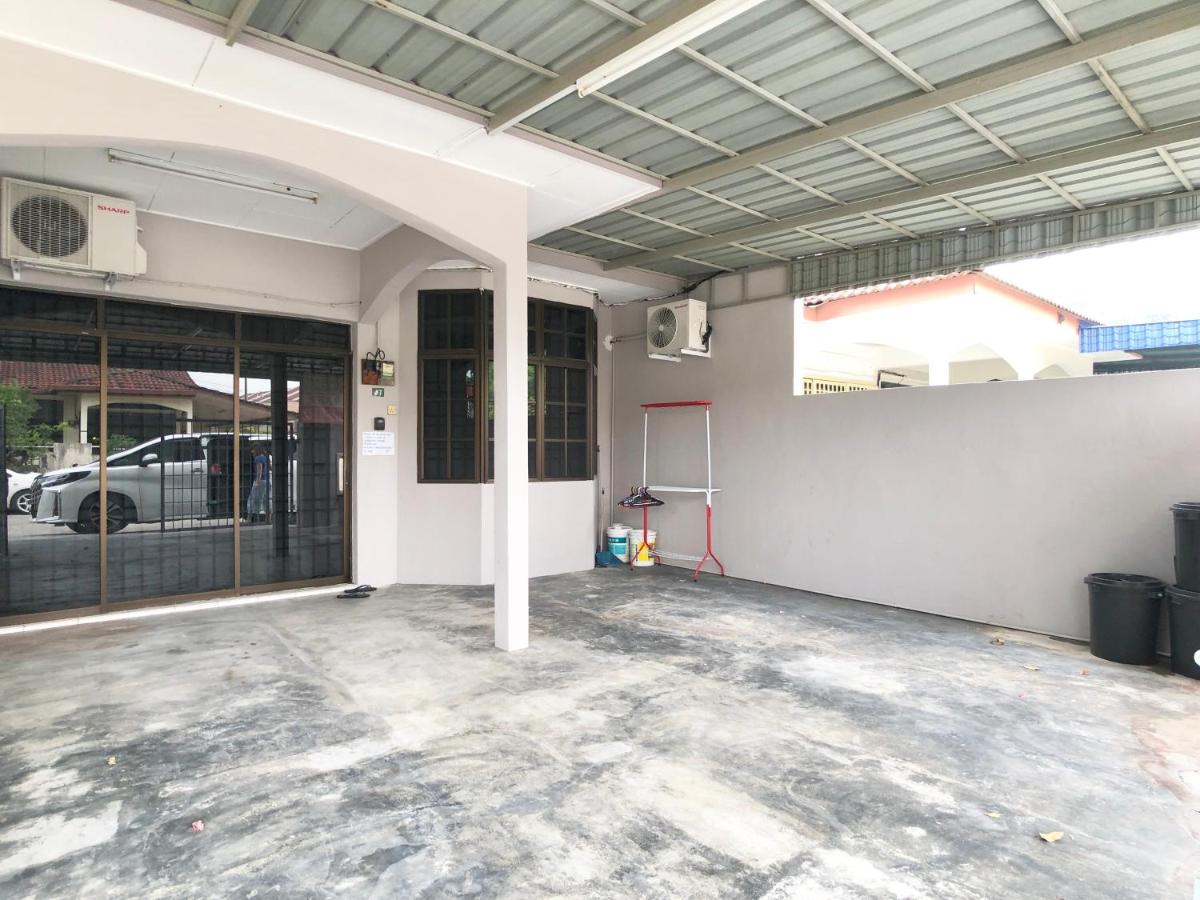 Kampar Sakura 2 Landed - B&B