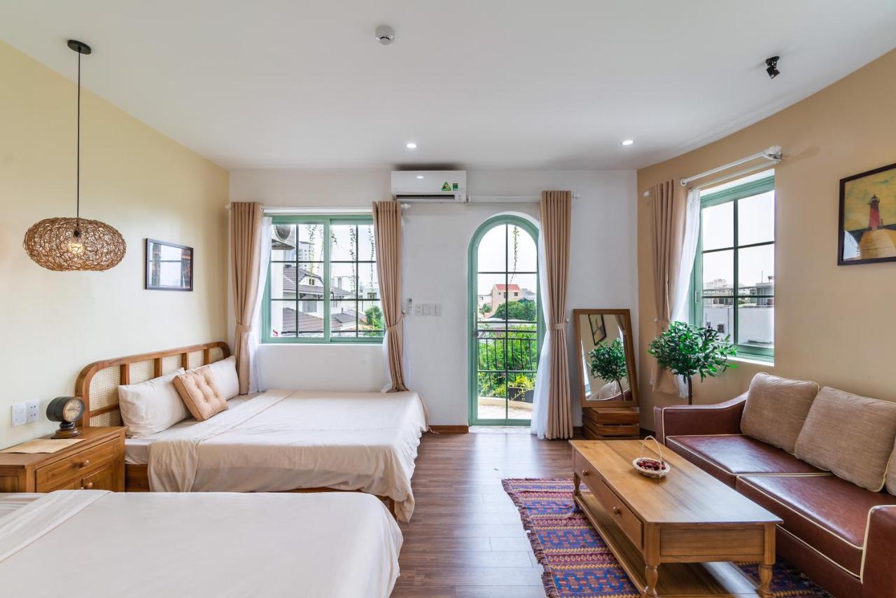 Deluxe Family Room