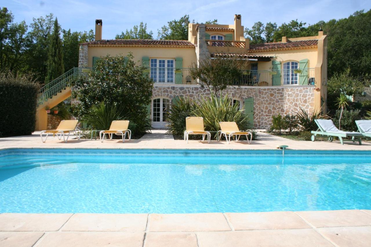 LE MAS DES TARENTES Chambres d'hôtes - Ferienwohnung