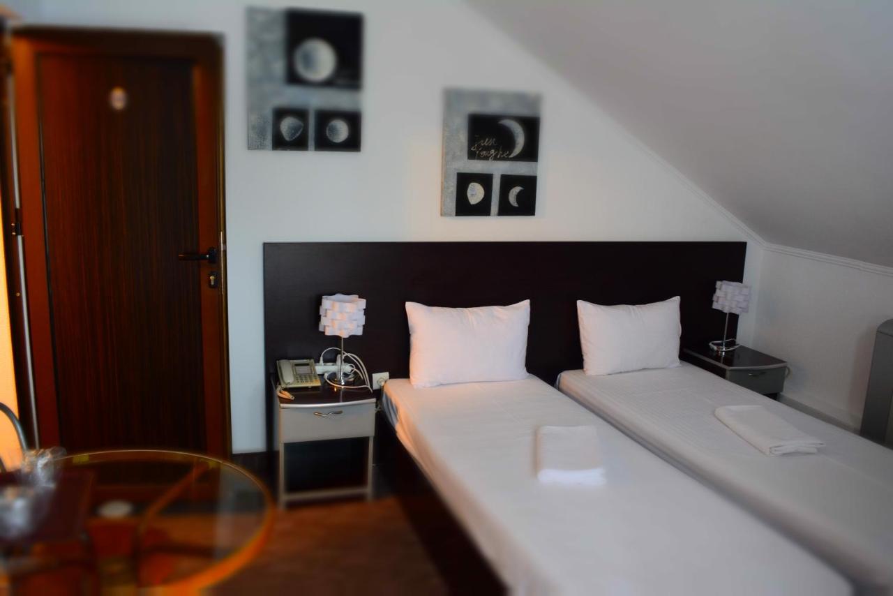 Zweibettzimmer