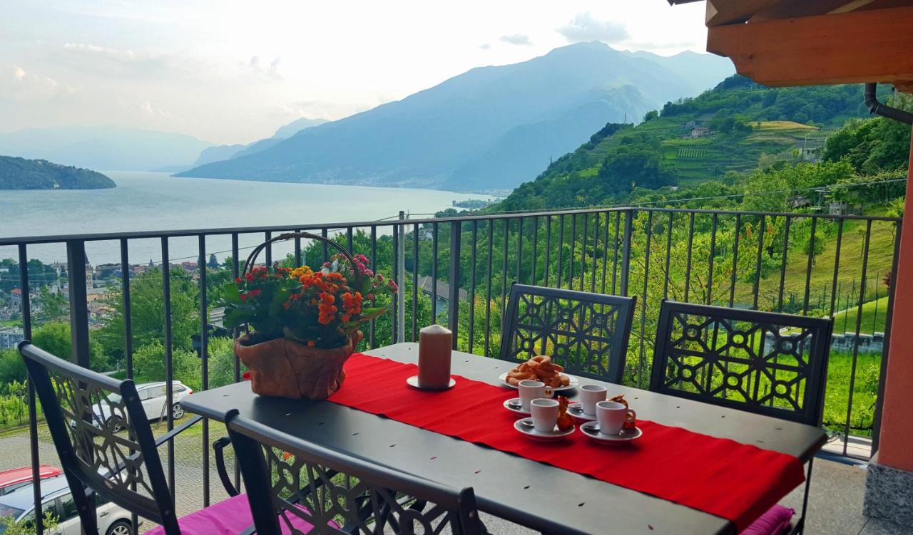 Appartamento con 2 Camere da Letto e Vista Lago