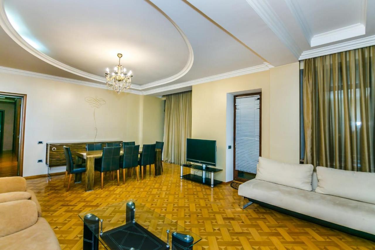 B&B Baku - VİP Apartment number one - Bed and Breakfast Baku