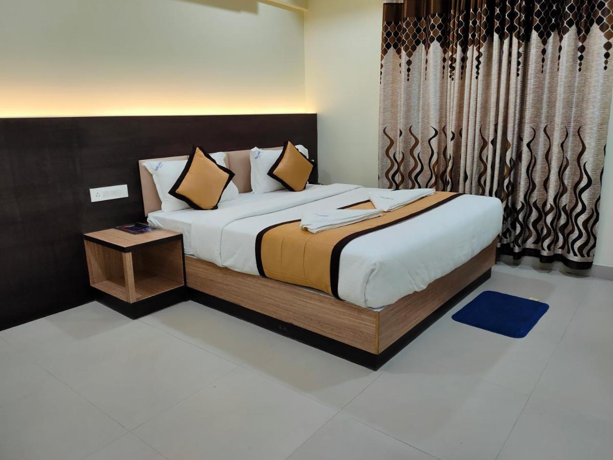 Hotel Landmark - Bed and Breakfast Port Blair