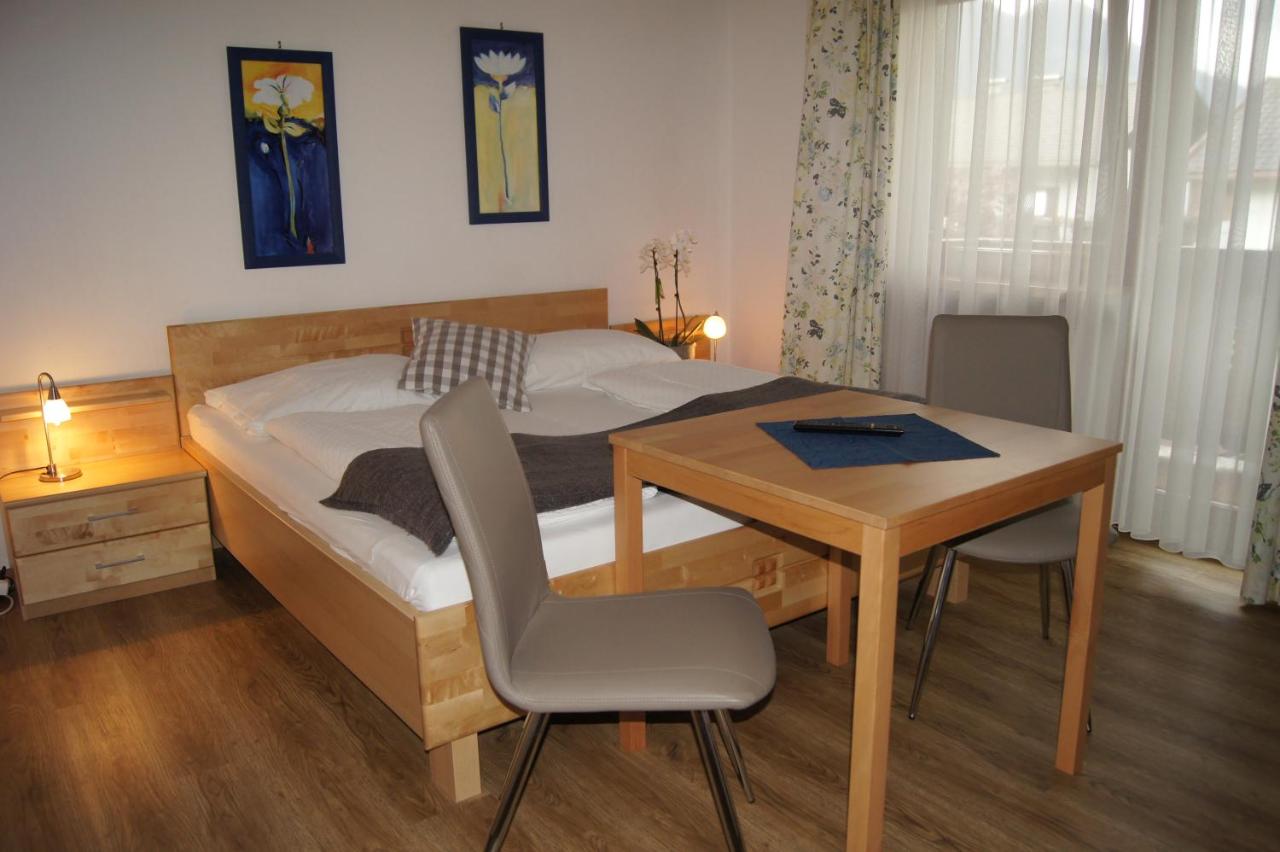 Doppelzimmer mit Balkon