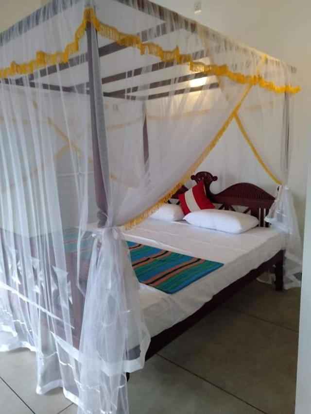 Near Beach Rest - B&B Unawatuna