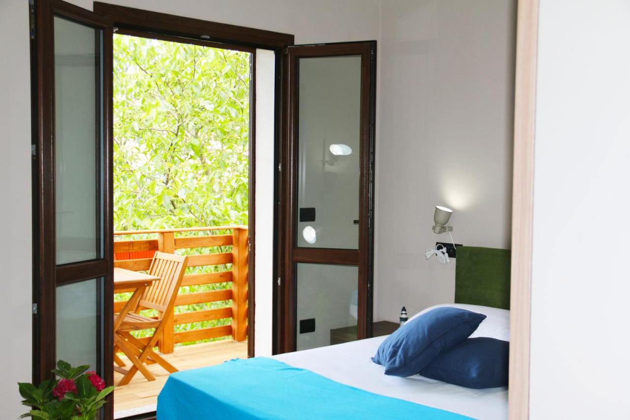 Casa Vacanze Il Giardino - Appartamento Castagno - Ferienwohnung Aritzo